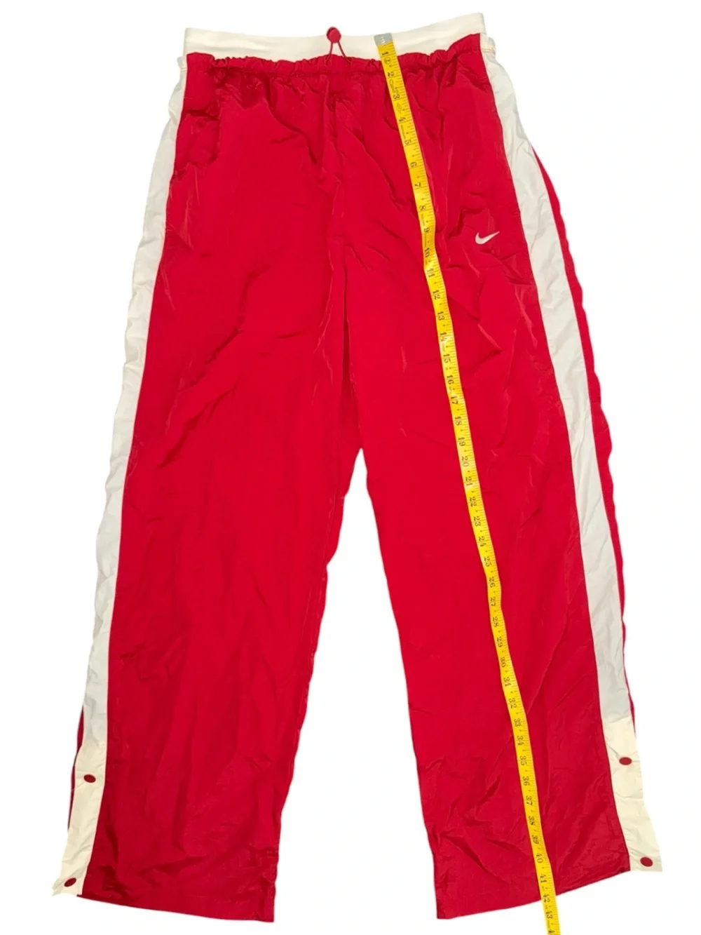 Nike Men's Wine Red Loose-Fit Jogger Pants